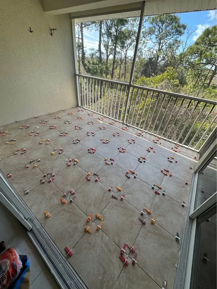Screened balcony with patterned floor tile